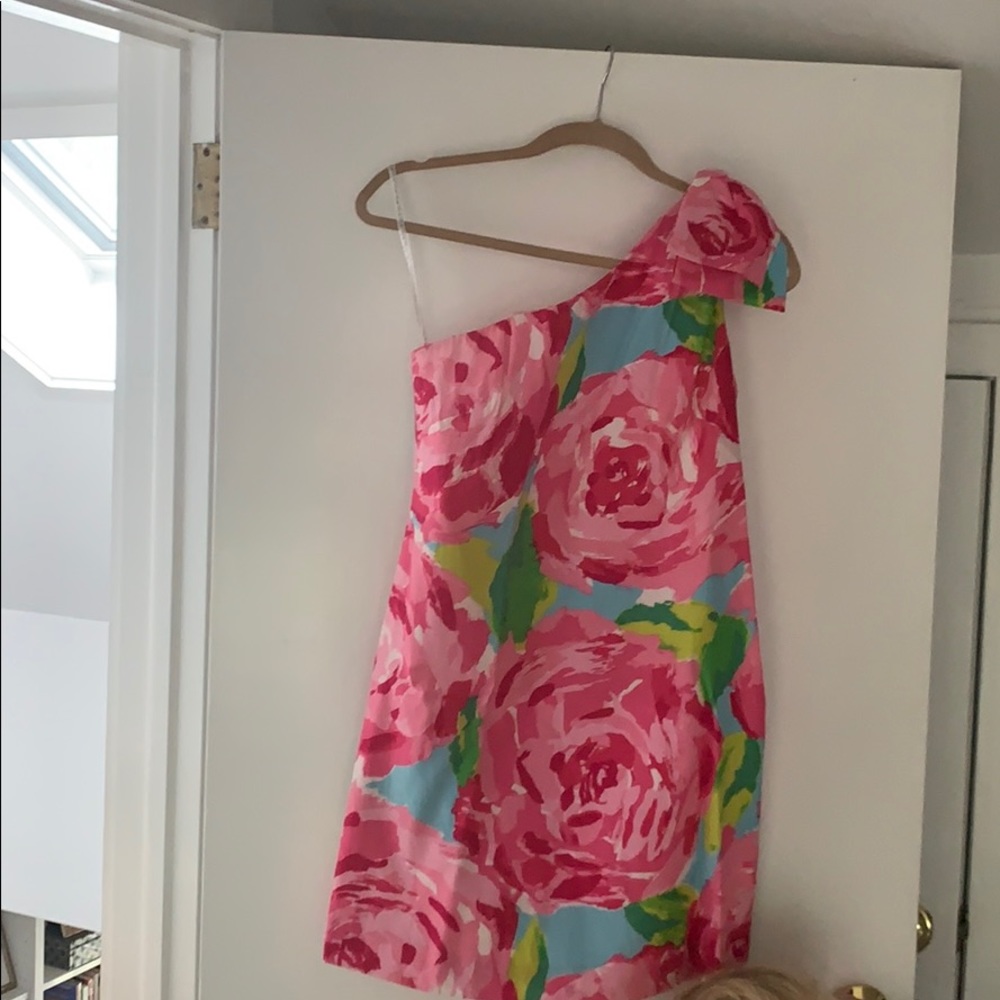 New Lily Pulitzer One Shoulder dress